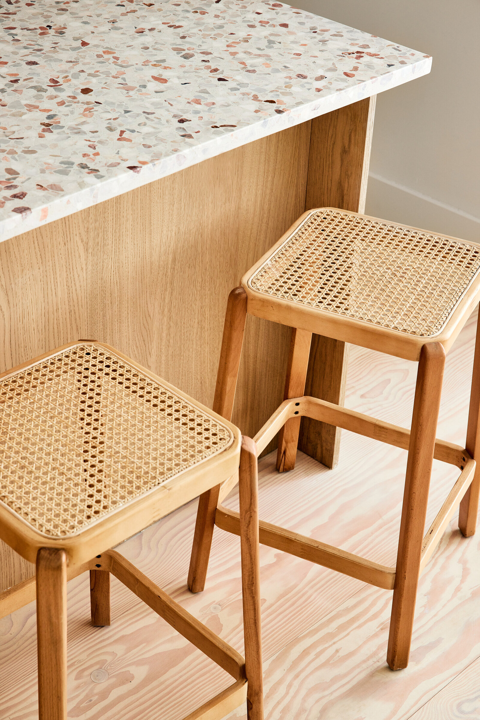 Kitchen island and cane stools at 239 President Street