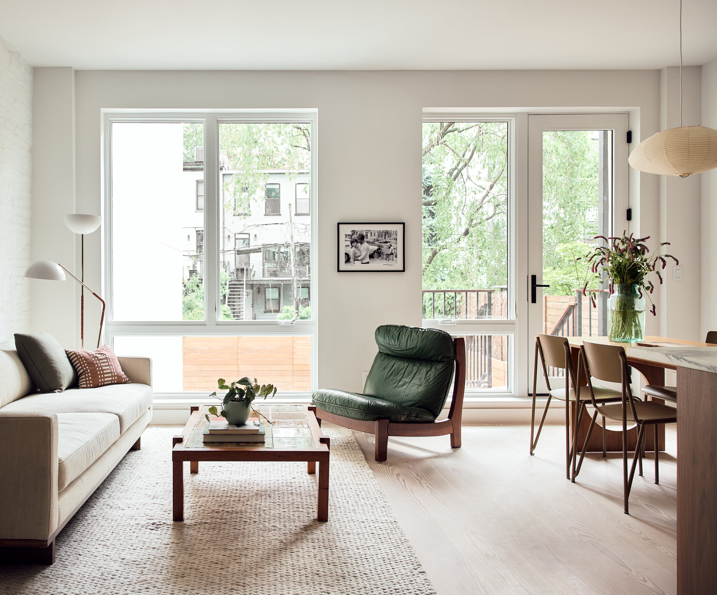 Living and dining room overlooking the terrace at 42 Garfield Place