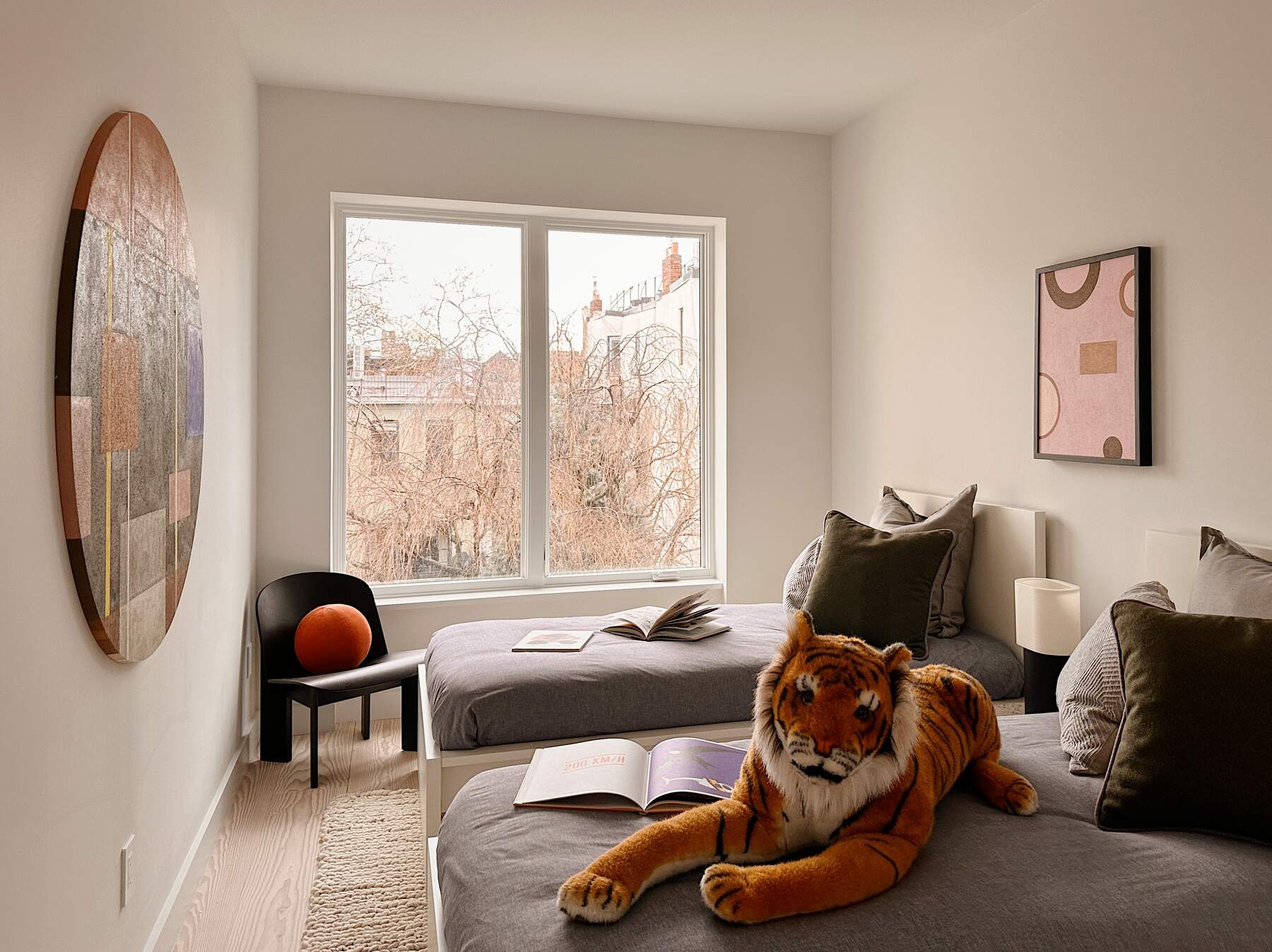 Sitting room overlooking Garfield Place